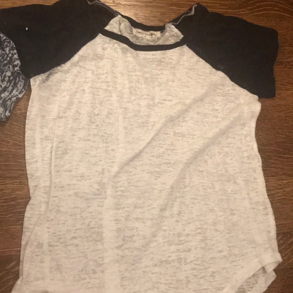 Bear dance basic tee